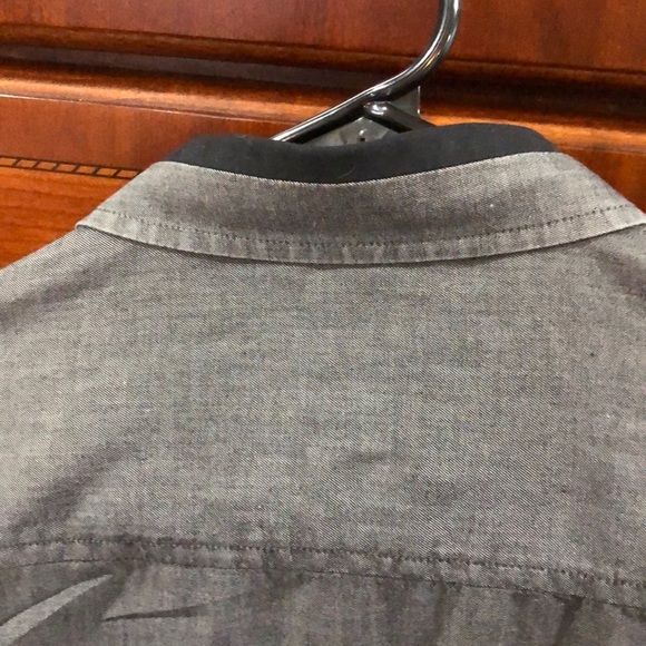 Men’s button down shirt. - Picture 7 of 10